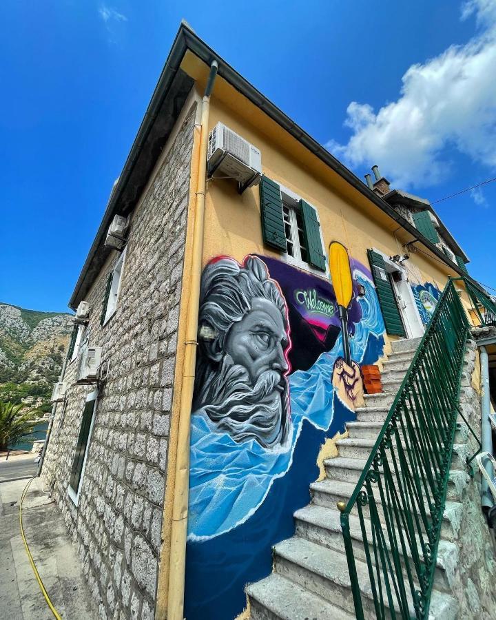 Montenegro Hostel 4U コトル エクステリア 写真